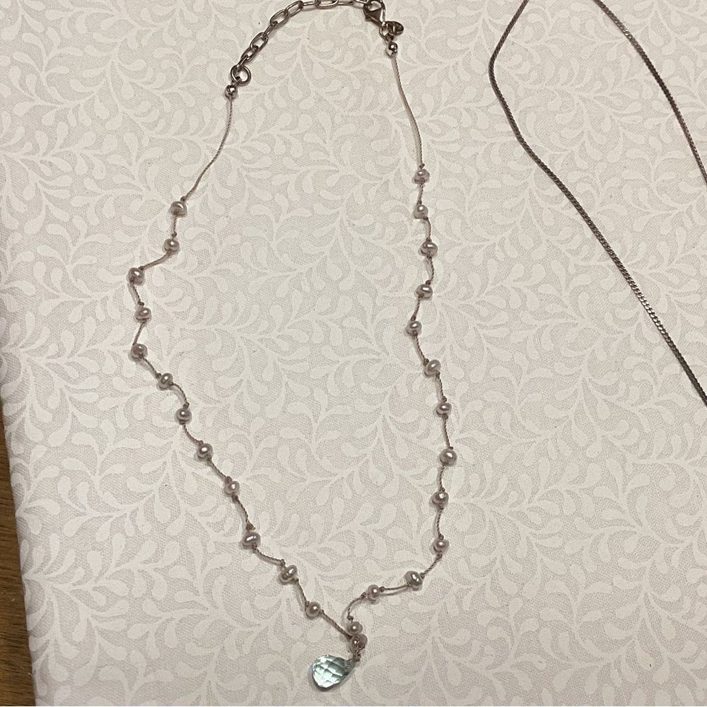 Set of Two Silvertone Necklaces - Picture 5 of 8